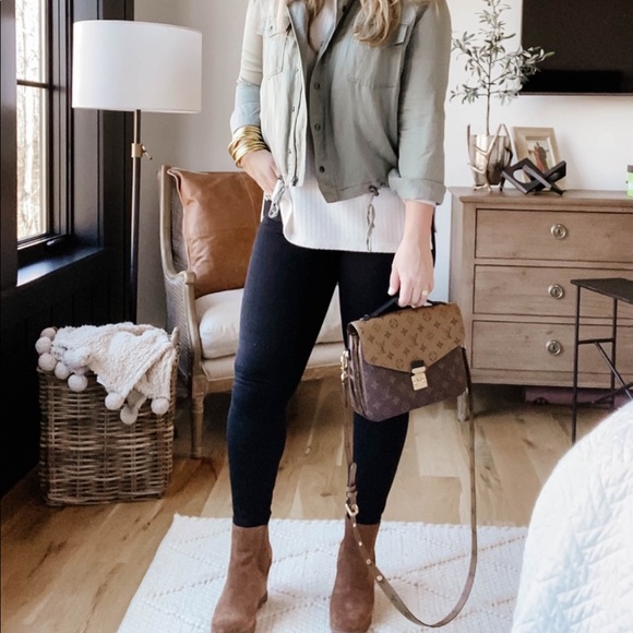 💋Louis Vuitton Pochette Métis Reverse - Picture 6 of 16